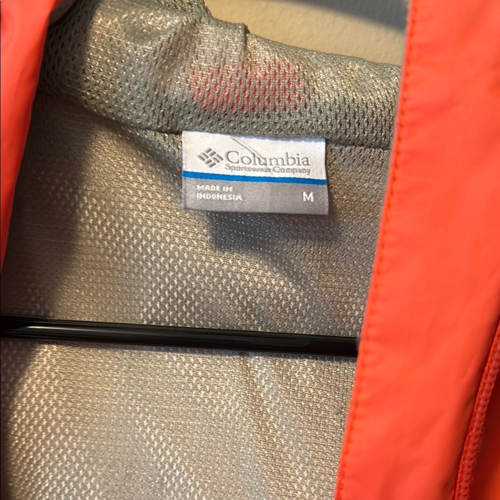 Columbia Women's Orange Jacket - Picture 3 of 4